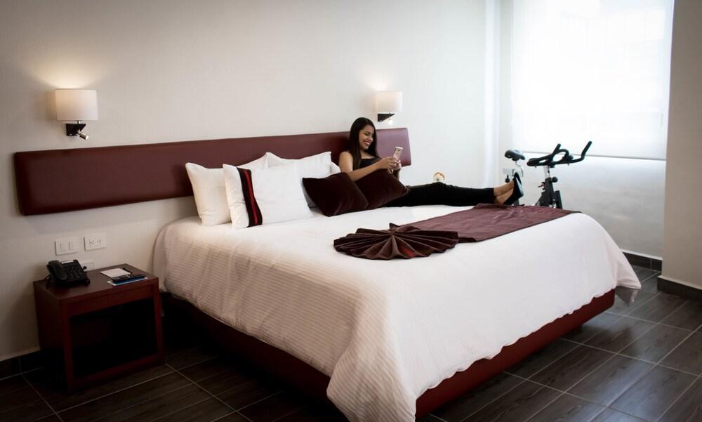 Hotel Mision Puebla Angelopolis Zewnętrze zdjęcie