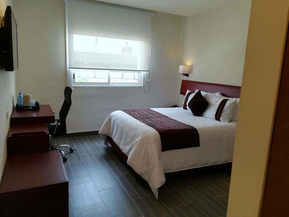 Hotel Mision Puebla Angelopolis Zewnętrze zdjęcie