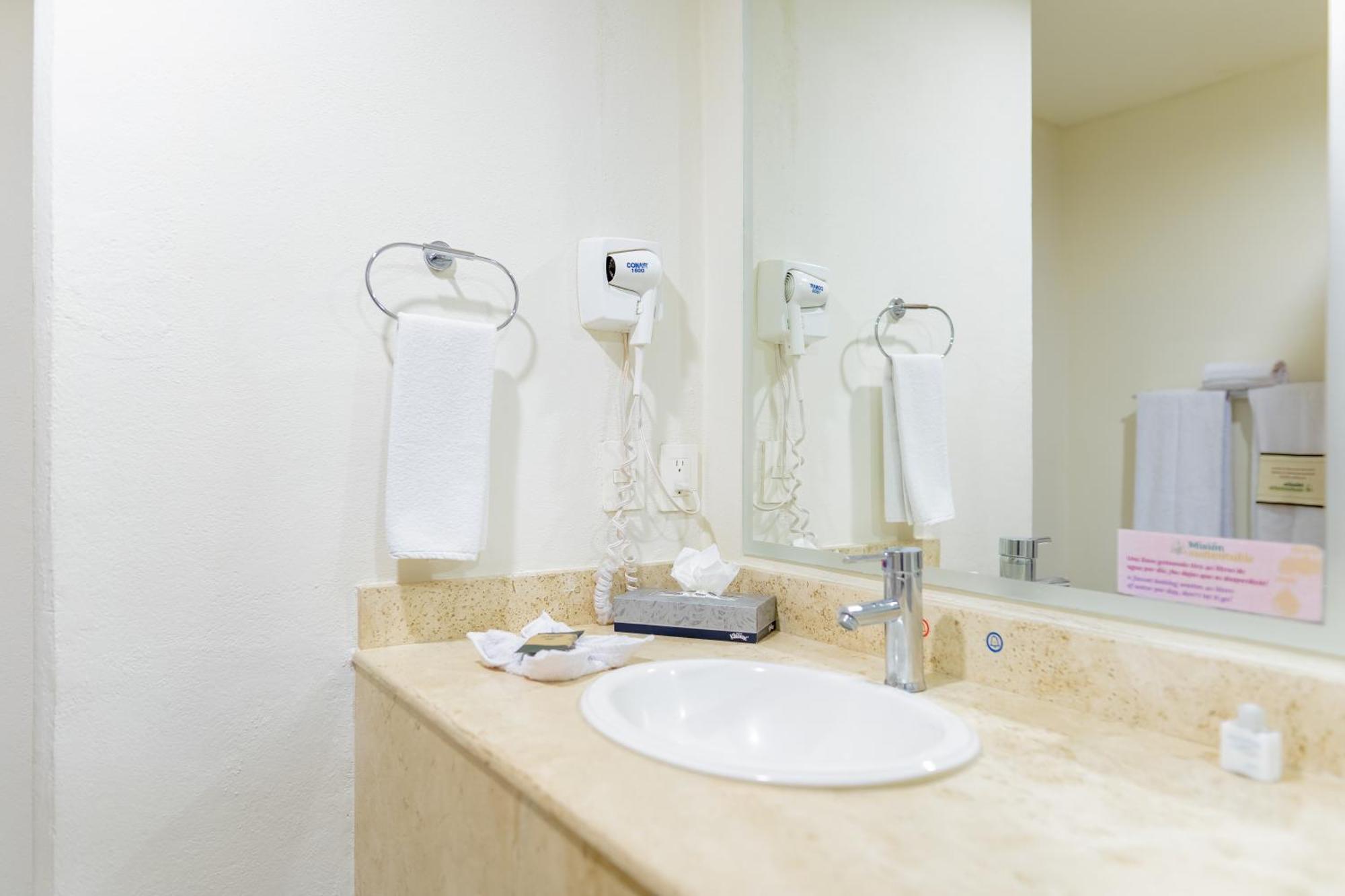 Hotel Mision Puebla Angelopolis Zewnętrze zdjęcie