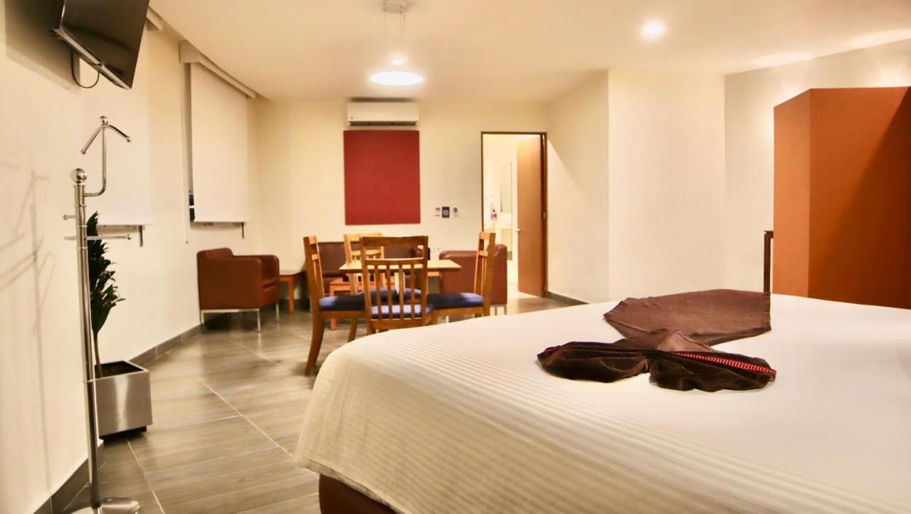 Hotel Mision Puebla Angelopolis Zewnętrze zdjęcie
